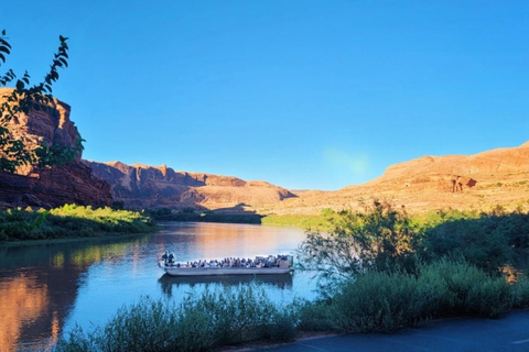 Moab: Colorado River Jet Boat Tour with Live Music & Dinner