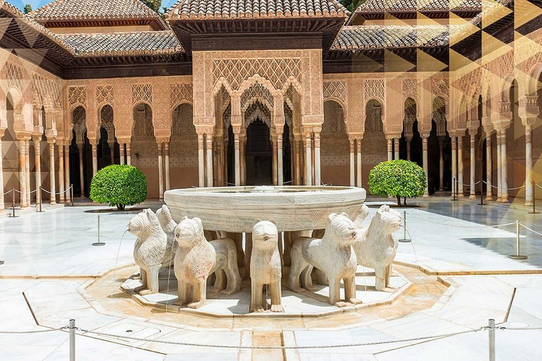 From Seville: Private Excursion to the Alhambra Private Tour in Spanish