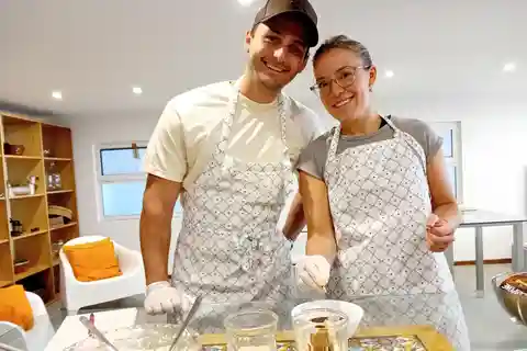 Giardini Naxos, Taormina: lezione di Cannoli e Tiramisù