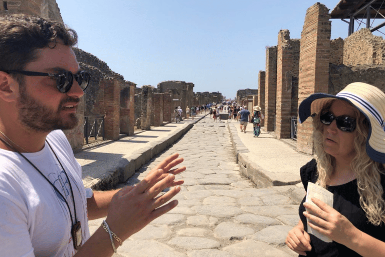 Pompeii VIP: Skip-the-line with your Archaeologist Guide