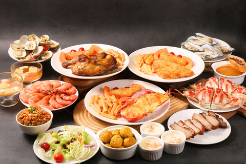 Hong Kong: Oriental Pearl Symphony of Lights Cruise + Dinner