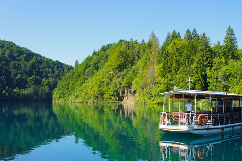 Split : Transfert à Zagreb avec billets d&#039;entrée aux lacs de Plitvice.Circuit depuis Split