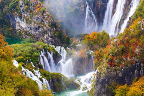 Split : Transfert à Zagreb avec billets d&#039;entrée aux lacs de Plitvice.Circuit depuis Split