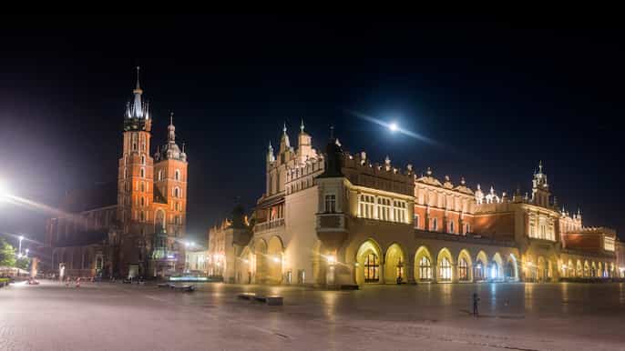 krakow old town walking tour