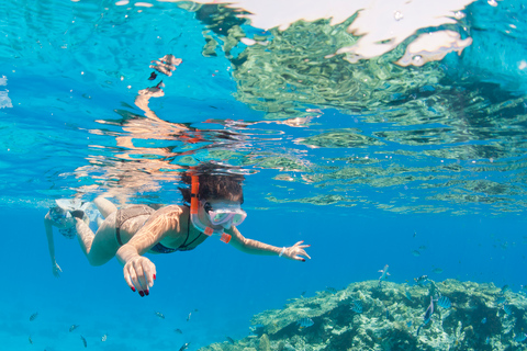 Hurghada: Snorkeling 6 in 1 Yacht Trip with Buffet Lunch Tour from Hurghada