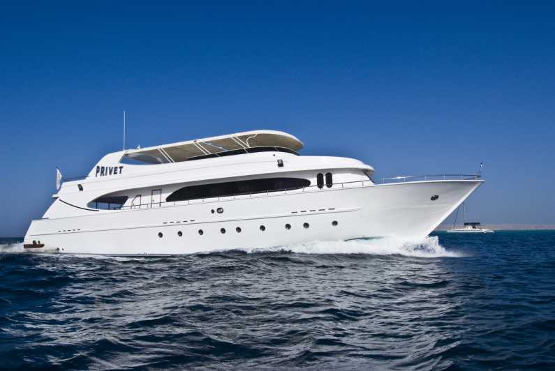 yacht tour hurghada