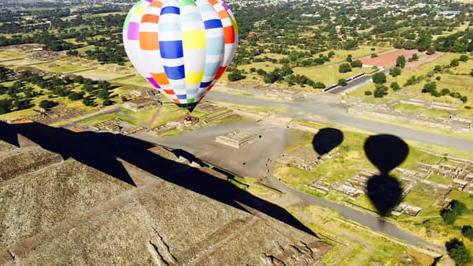 teotihuacán vuelo en globo aerostático