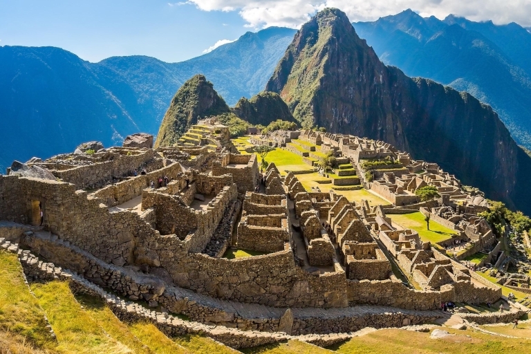 Machu Picchu: Full-Day Tour from Cusco with Optional Lunch Superior Category Train - With Lunch