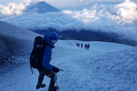 Tour van de Cotopaxi en Papallacta vulkaan in één dagJose Rivas Toevluchtsoord Cotopaxi en Papallacta Hot Springs Tour