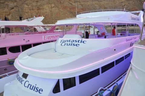 Sharm El Sheikh: Dinner Cruise with Entertainment