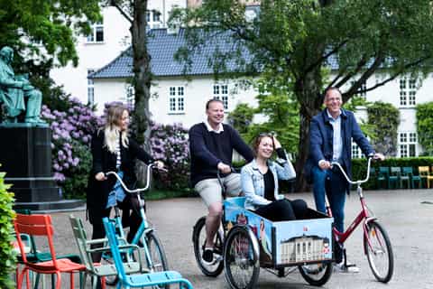 Copenhagen: Discover Copenhagen on a 2-hour Bike Tour
