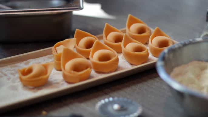 bologna home cooking experience walking tour