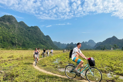 Hanoi/Hafen : 2-tägige Ha Long &amp; Lan Ha Bucht auf LuxuskreuzfahrtenLimousinenbus von Hanoi nach Ha Long