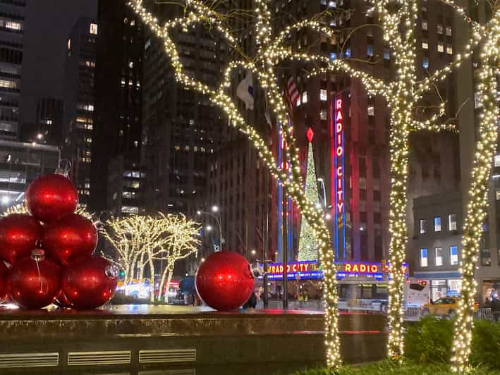 New York City: Rockefeller Center Christmas Holiday Tour | GetYourGuide