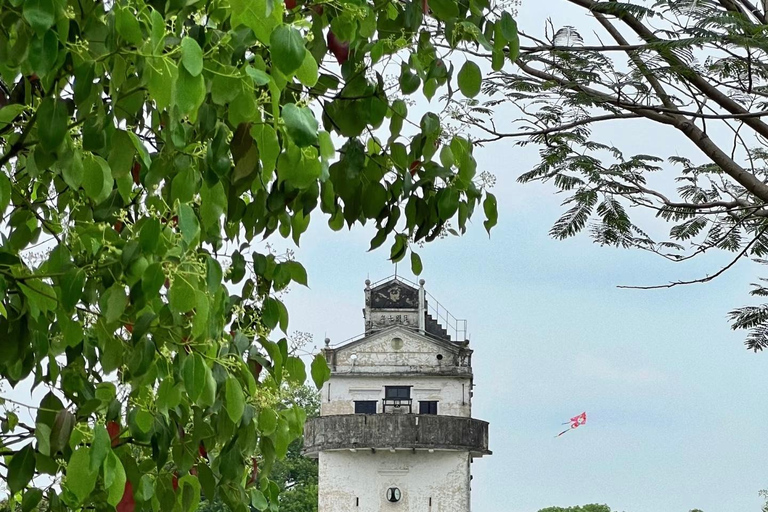 من قوانغتشو: جولة في ساحة تشوهاي وإطلالة على البحر والأفقدليل للغات أخرى