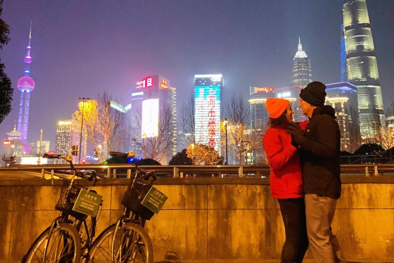 Shanghai: Excursión de Medio Día en Bicicleta y Ferry en Grupo Reducido