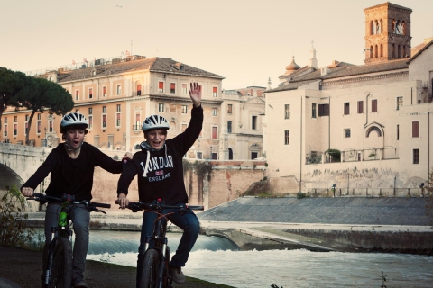 Rome: Halve dag panoramische tour per elektrische fietsEngelse tour met elektrisch ondersteunde fiets