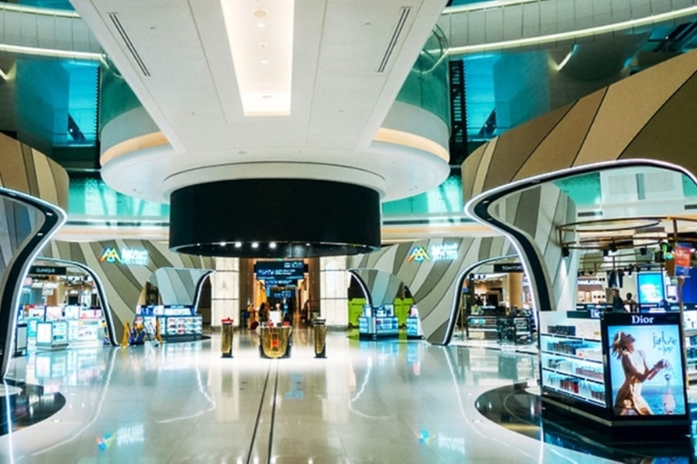 Muscat Airport: Private Departure Transfer Muscat Beach Hotel to Muscat Airport: