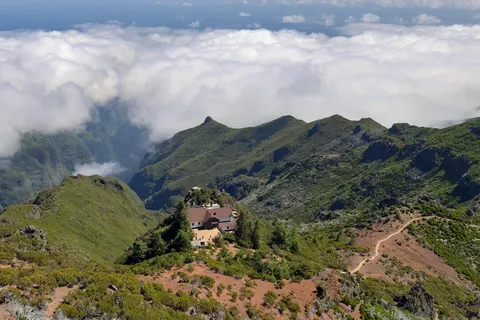 Madeira: Private Guided Achadas Teixeira - Pico Ruivo PR1.1