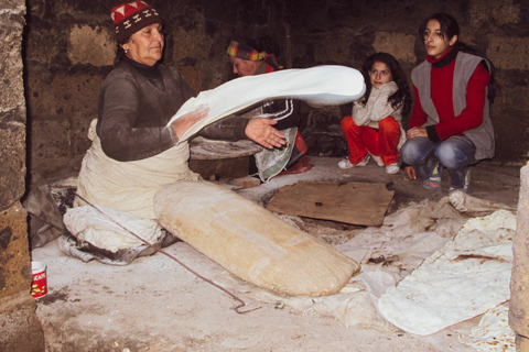 Armenië: een hele dag culturele rondleiding met bezoek aan het alfabetmonument