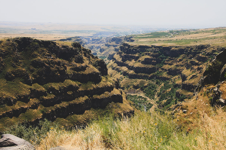 Armenië: een hele dag culturele rondleiding met bezoek aan het alfabetmonument