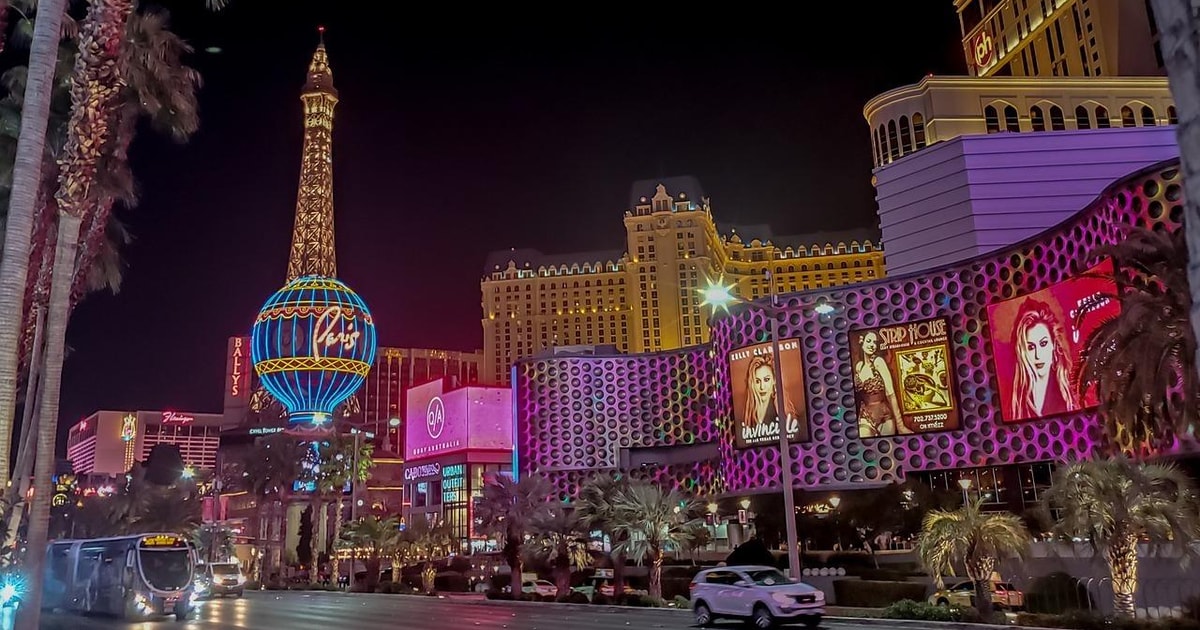 Las Vegas Las Vegas Strip Night Tour with Spanish Guide GetYourGuide