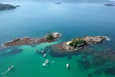 Angra dos Reis: Ilhas Paradisíacas Speeadboat Tour