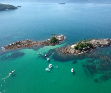 Angra dos Reis: Ilhas Paradisíacas Speeadboat Tour