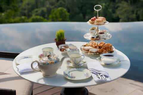 Ubud: Afternoon Tea at The Hanging Gardens of Bali