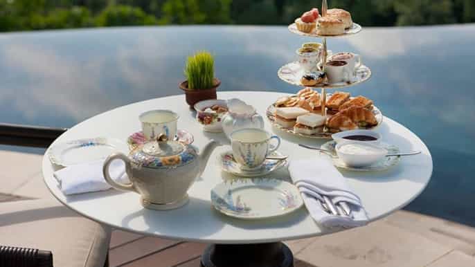 ubud afternoon tea at the hanging gardens of bali