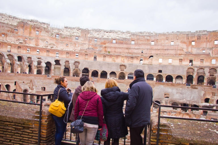Rzym: Ekspresowa wycieczka po KoloseumWycieczka po hiszpańsku