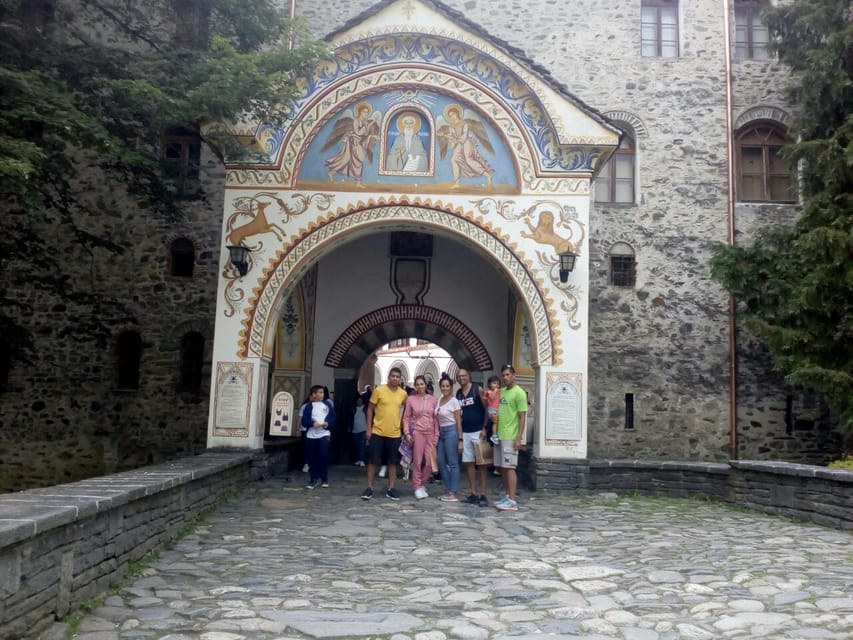 Desde Sofía Excursión De Un Día Al Monasterio De Rila Getyourguide 5596