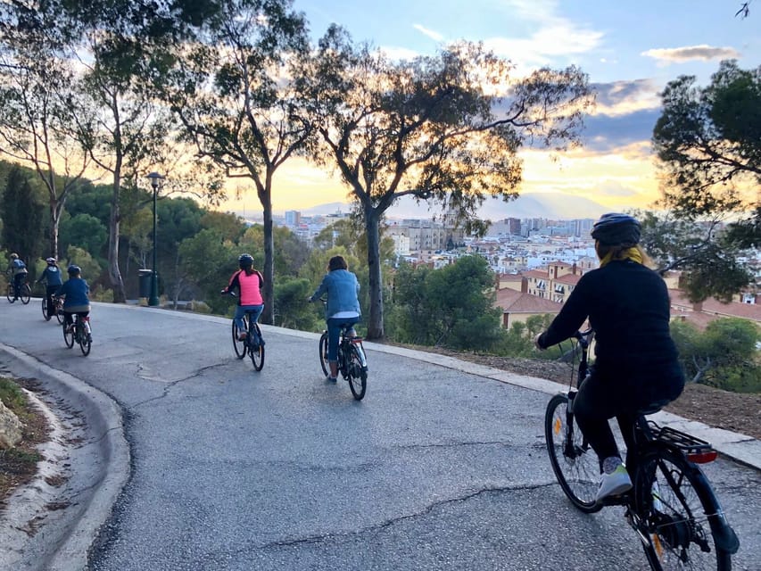 Malaga: Tour Guidato Di 2 Ore Dei Punti Salienti Della Città In ...