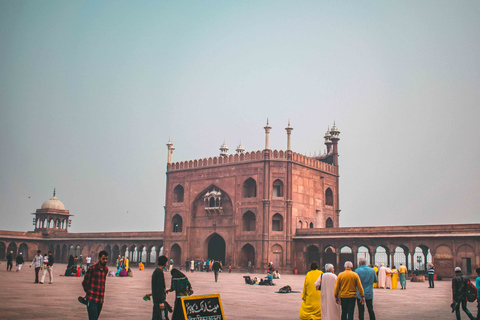 Czerwony Fort i Old Delhi Heritage Walking and Rickshaw TourWycieczka po Starym Delhi z usługą Pick-Up i przewodnikiem po języku angielskim