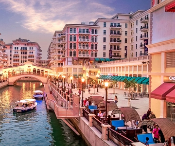 Doha: The Pearl Qatar Premium Food Tour & Scenic Boat Ride