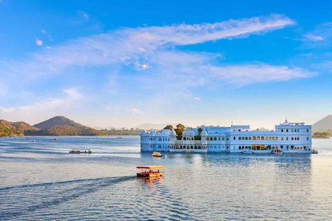 Udaipur: Excursão de 1 dia à cidade em privado com passeio de barco opcional