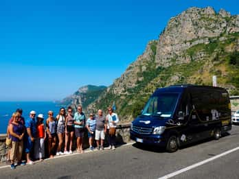 Ab Neapel: Positano, Amalfi & Ravello Tour mit Führung Ab Neapel: Positano, Amalfi & Ravello Tour mit Führung