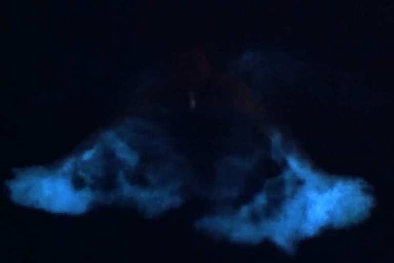 From San Juan: Bio Bay Magic & Rum Tasting Tour From San Juan: Bioluminescent Bay Boat Tour and Hot Springs