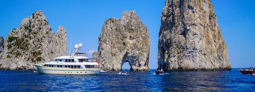 Desde Sorrento: excursión de un día a Capri con guía y paseo en barco