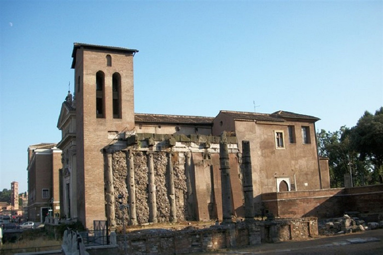 Rome: Evening Walking Tour Tasting Included in a Small GroupSmall Group Tour in English