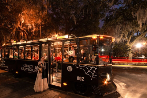 Savannah: Ghosts and Gravestones Tour met toegang tot Low HouseSavannah: Ghosts and Gravestones Tour met toegang tot het lage huis