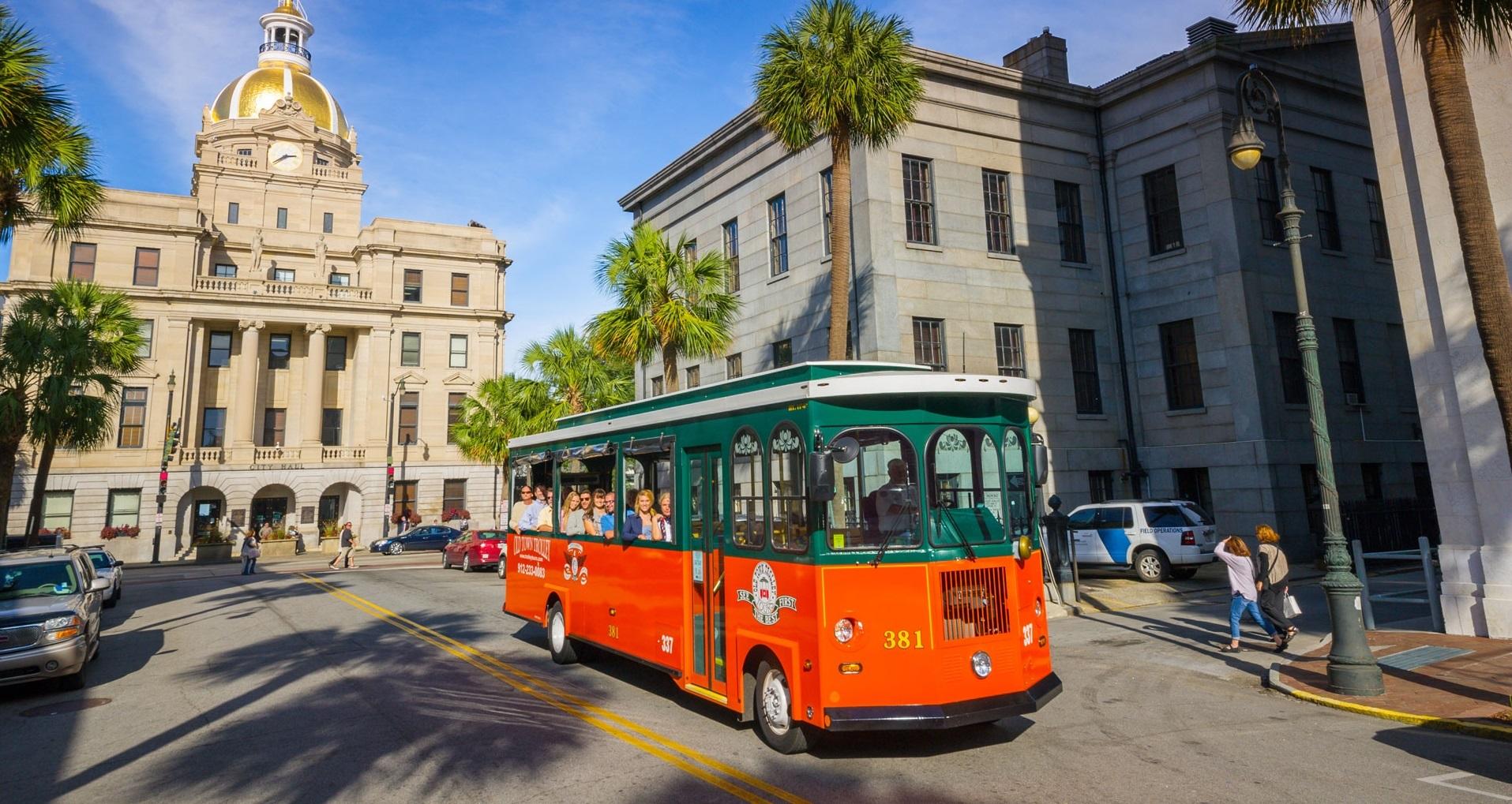 Savannah: Old Town Hop-On/Hop-Off Trolley Tour
