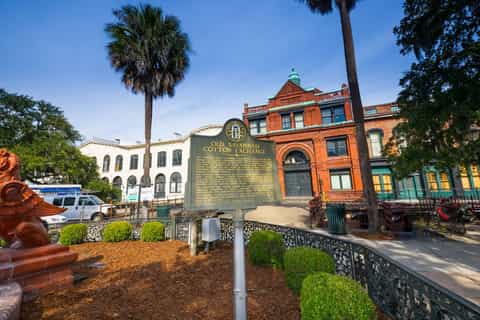 Savannah: Old Town Hop-On Hop-Off Trolley Tour