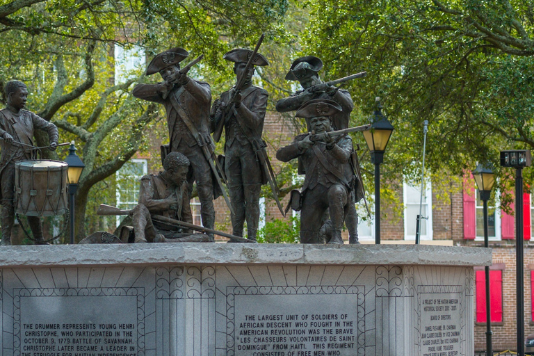 Savannah : Tour en trolley de la vieille ville avec montée et descente à volontéBillet d'un jour