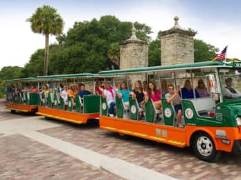 St. Augustine: Hop-On/Hop-Off-Trolley-Bustour St. Augustine: Hop-On/Hop-Off-Trolley-Bustour