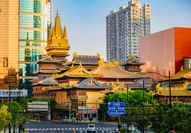 Shanghai: Jing’an Temple Ticket with Fast Entry