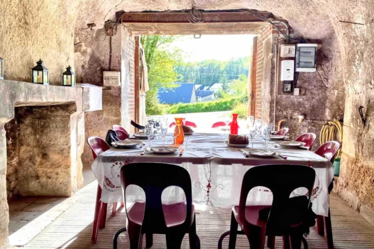 Paryż: Zamek Chambord w Dolinie Loary, degustacja wina i lunchWspólna wycieczka