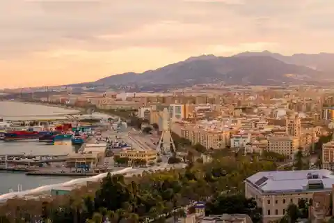 Malaga: Privat tur med officiell guide