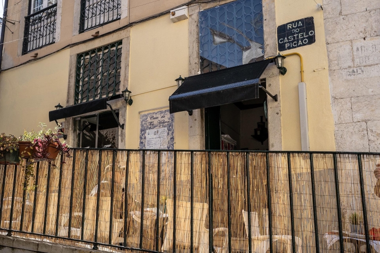 Lisbonne : visite 1,5 h en Segway d’Alfama, berceau du fadoVisite en Segway commentée en anglais