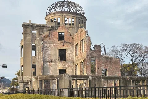 広島：平和記念公園ガイド付きウォーキングツアー